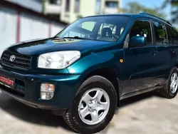 Grün Gebraucht 2002 Toyota RAV4 SUV | 5.999 € (Fairer Preis)