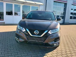 Brown m Gebraucht 2018 Nissan Qashqai Acenta SUV | 14.890 € (Fairer Preis)