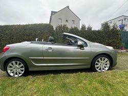 Silber Gebraucht 2011 Peugeot 207 CC Cabrio | 1.800 € (Superpreis)