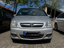 Silber Gebraucht 2007 Opel Meriva Van / Kleinbus | 699 € (Fairer Preis)