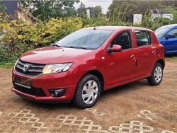 Feuerrot Gebraucht 2014 Dacia Sandero Lauréate Kleinwagen | 6.250 € (Guter Preis)