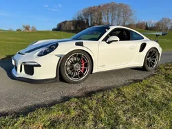 Pure white Gebraucht 2016 Porsche 911 GT3 RS Coupé | 175.000 € (Etwas zu teuer)