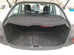 Weiß Gebraucht 2019 Peugeot 208 Kleinwagen | 6.486 € (Guter Preis)