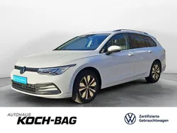 Pure white Gebraucht 2024 VW Golf VIII Move Kombi | 26.335 € (Guter Preis)