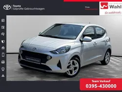 Silber Gebraucht 2022 Hyundai i10 Trend Kleinwagen | 12.490 € (Fairer Preis)