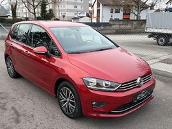 Rot Gebraucht 2016 VW Golf VII Allstar Limousine | 10.990 € (Fairer Preis)