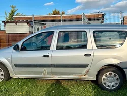 Silber Gebraucht 2007 Dacia Logan MCV Kombi | 550 € (Superpreis)