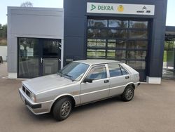 Silber Gebraucht 1991 Lancia Delta Kleinwagen | 15.900 €