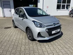 Sleek silver / met Gebraucht 2019 Hyundai i10 YES! Kleinwagen | 13.790 € (Fairer Preis)