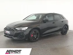 Mythosschwarz Gebraucht 2024 Audi S3 Comfort Limousine | 47.884 € (Guter Preis)