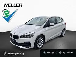 Alpinweiss iii (weiß) Gebraucht 2021 BMW 225 Active Tourer Performance Van / Kleinbus | 19.750 € (Fairer Preis)