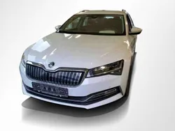 Weiß Gebraucht 2020 Skoda Superb Style Kombi | 23.450 € (Fairer Preis)