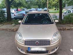 Gold Gebraucht 2009 Fiat Linea Limousine | 1.790 € (Fairer Preis)