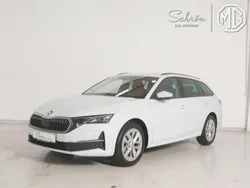 Gebraucht 2024 Skoda Octavia Selection Kombi | 32.225 € (Guter Preis)