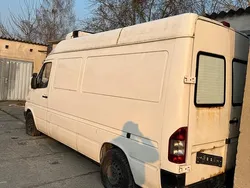 Weiß Gebraucht 2004 Mercedes Sprinter Van | 2.860 €