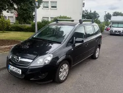 Schwarz Gebraucht 2012 Opel Zafira Family Van / Kleinbus | 4.799 € (Fairer Preis)