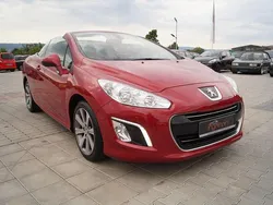Rot Gebraucht 2013 Peugeot 308 CC Active Cabrio | 7.890 € (Etwas zu teuer)
