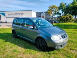 Grau Gebraucht 2003 VW Touran Van / Kleinbus | 950 € (Guter Preis)