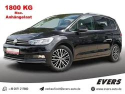 Deep black perleeffekt Gebraucht 2022 VW Touran Highline Van / Kleinbus | 32.830 € (Fairer Preis)