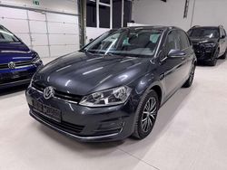 Carbon steel grey Gebraucht 2016 VW Golf Limousine | 14.900 € (Etwas zu teuer)