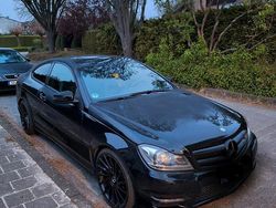 Schwarz Gebraucht 2013 Mercedes C220 AMG Coupé | 10.399 € (Etwas zu teuer)