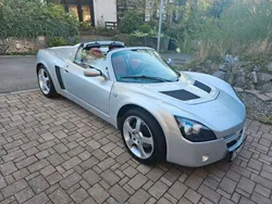Silber Gebraucht 2002 Opel Speedster Cabrio | 20.900 €