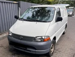 Weiß Gebraucht 2005 Toyota HiAce Van / Kleinbus | 6.000 € (Superpreis)