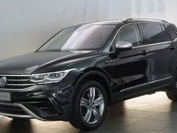 Schwarz Gebraucht 2023 VW Tiguan Allspace Elegance SUV | 39.990 € (Fairer Preis)