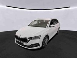 Moon white metallic Gebraucht 2021 Skoda Octavia Style Kombi | 18.640 € (Fairer Preis)
