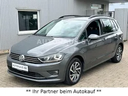Grau Gebraucht 2017 VW Golf Sportsvan Sound Van / Kleinbus | 9.390 € (Fairer Preis)