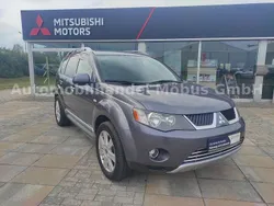 Grau Gebraucht 2009 Mitsubishi Outlander Plus SUV | 8.990 € (Teuer)