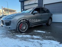 Grau Gebraucht 2017 Porsche Cayenne GTS SUV | 52.999 €