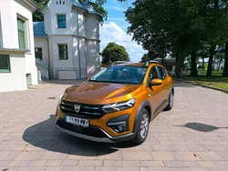 Orange Gebraucht 2022 Dacia Sandero Expression Kleinwagen | 13.499 € (Fairer Preis)