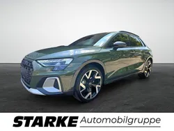 Gletscherweiß metallic Gebraucht 2024 Audi A3 Ambiente Limousine | 47.980 €