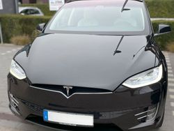 Schwarz Gebraucht 2017 Tesla Model X SUV | 30.500 € (Etwas zu teuer)