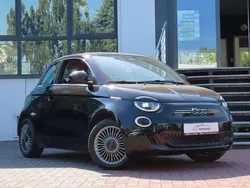 Schwarz Gebraucht 2021 Fiat 500e Limousine | 12.900 €