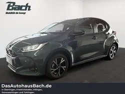 Grün Neu 2025 Toyota Yaris Hybrid Comfort Kleinwagen | 28.460 € (Teuer)