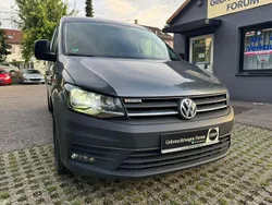 Grau Gebraucht 2018 VW Caddy Van / Kleinbus | 17.490 € (Guter Preis)