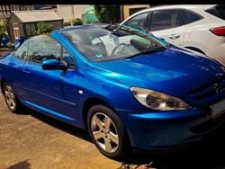 Blau Gebraucht 2005 Peugeot 307 CC Cabrio | 2.299 € (Etwas zu teuer)