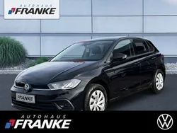 Schwarz Neu 2025 VW Polo Life Limousine | 23.819 € (Etwas zu teuer)