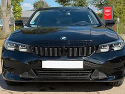 Schwarz Gebraucht 2020 BMW 318 Sport Line Kombi | 18.800 € (Fairer Preis)