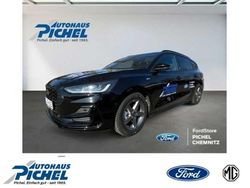 Schwarz(metallic) Gebraucht 2024 Ford Focus ST-Line Kombi | 23.999 € (Fairer Preis)