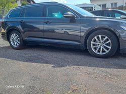 Schwarz Gebraucht 2019 VW Passat Comfortline Kombi | 15.600 € (Superpreis)