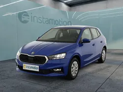 Blau Neu 2025 Skoda Fabia Limousine | 18.999 € (Guter Preis)