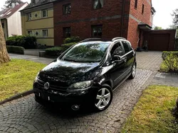Schwarz Gebraucht 2011 VW Golf Plus Cross Van / Kleinbus | 6.450 € (Fairer Preis)
