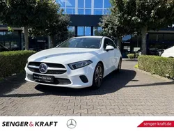 Weiß Gebraucht 2022 Mercedes A180 Limousine | 23.900 € (Guter Preis)