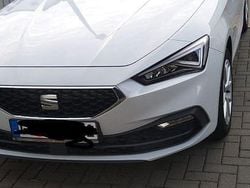 Weiß Gebraucht 2021 Seat Leon Limousine | 17.000 € (Guter Preis)