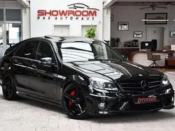 Schwarz obsidianschwarz metalliclack metallic Gebraucht 2009 Mercedes C63 AMG AMG Limousine | 39.990 € (Guter Preis)