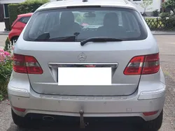 Silber Gebraucht 2011 Mercedes B180 Van / Kleinbus | 8.000 € (Fairer Preis)