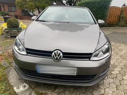 Grau Gebraucht 2015 VW Golf VII Kleinwagen | 10.499 € (Guter Preis)